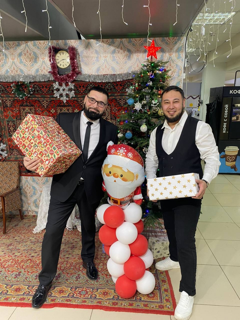 Новогодний вечер с розыгрышем подарков «Новогодний сюрприз»