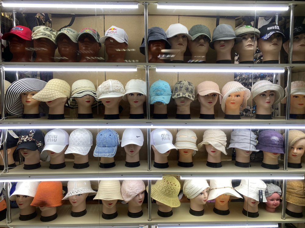 Магазин головных уборов